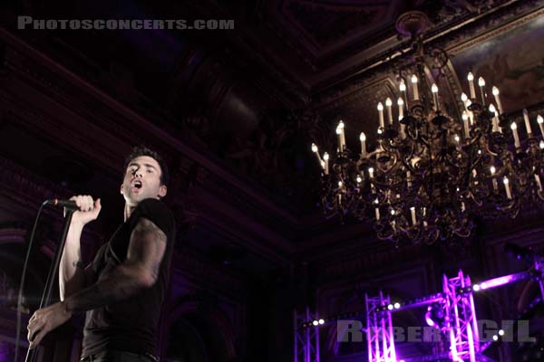 MAROON 5 - 2010-09-14 - PARIS - Hotel Westin - 